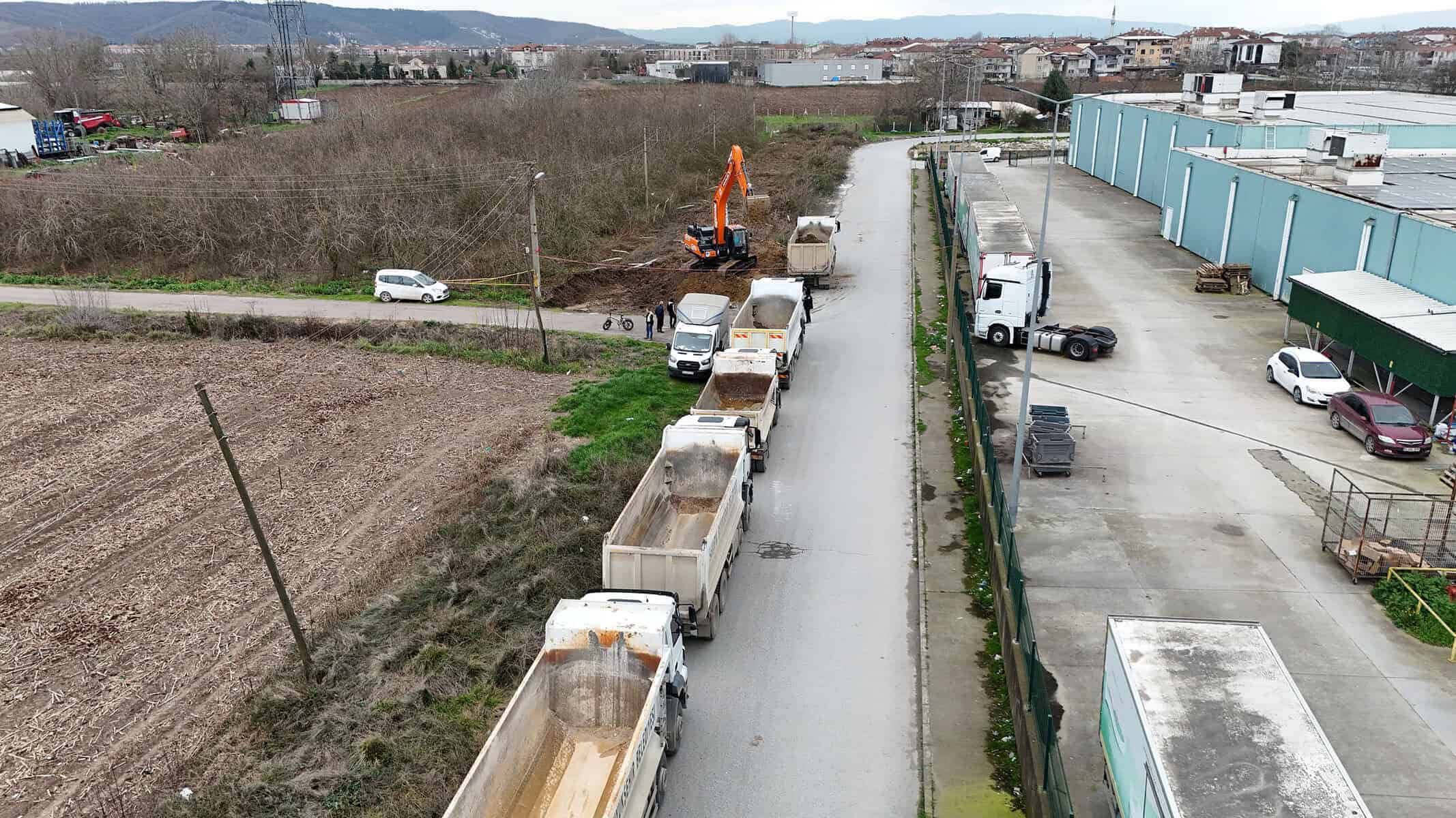 Duble yol inşaatı, Yazlık Kavşağı'nda trafik yükünü hafifletmek amacıyla başladı.