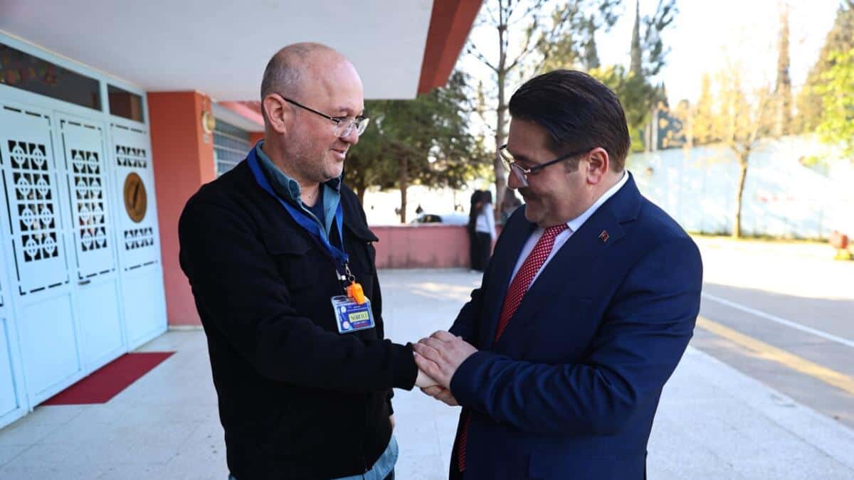 Adapazarı Sait Faik Ortaokulunda Birlik ve Güven İçin Eğitim Buluşması Gerçekleştirildi